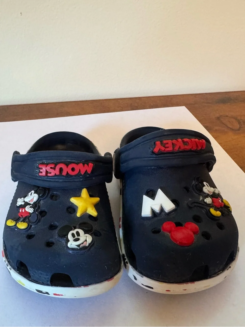 Crocs 5 toddler clogs in navy blue with fun Mickey Mouse.